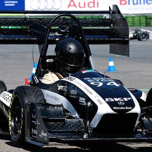 Der Wagen des von SKF gesponserten Rennstalls Esslingen erreichte 2013 bei den Fahrzeugen mit Verbrennungsmotor den dritten Platz der Gesamtwertung.