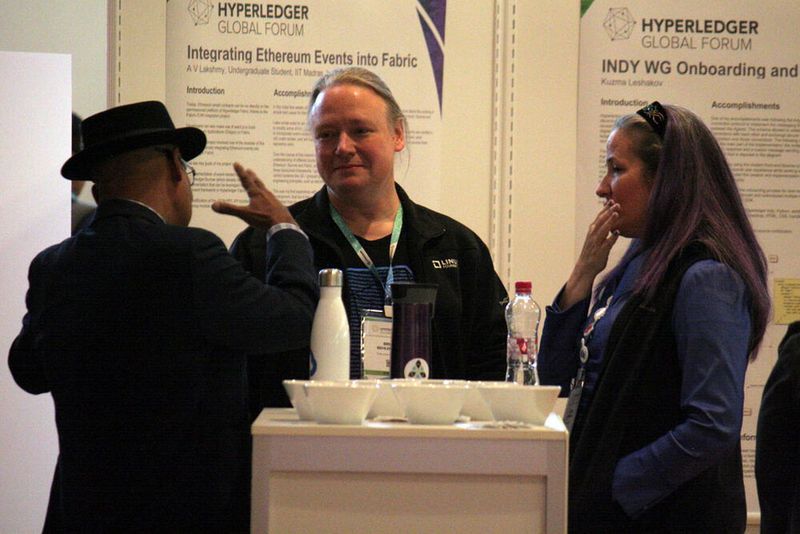 Executive Director Brian Behlendorf mischte sich immer wieder unter die Besucher und verfolgte das Vortragsprogramm interessert – wenn er denn nicht selbst auf der Bühne stand oder Interviews gab. (Srocke)