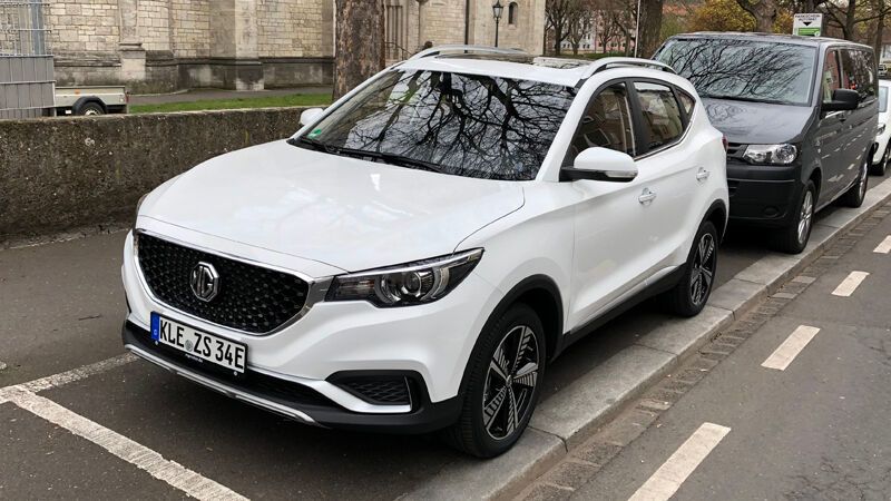 Der Testwagen in der Top-Ausstattung Luxury kostet 33.990 Euro abzüglich Förderung. (Bild: Wehner)