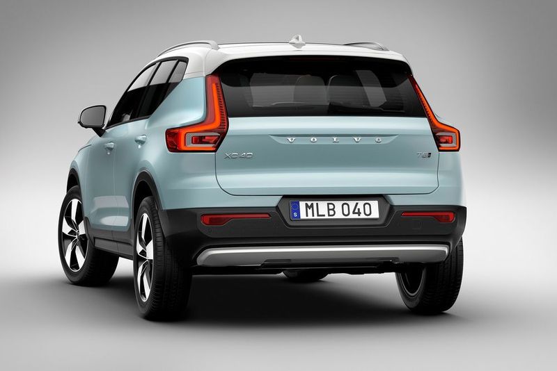 Die Käufer des XC40 können zwischen einer breiten Farbpalette wählen – wahlweise eine einfarbige Lackierung... (Volvo)