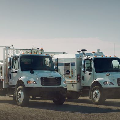 Daimler Truck North America und Allison Transmission kooperieren bei den zwei Antriebslösungen für den Freightliner M2 106 Plus. (Bild: Clint Davis)