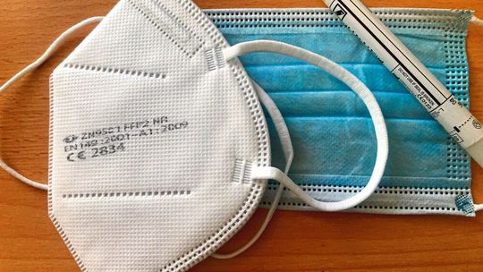 Arbeitgeber müssen neben medizinischen Schutzmasken ihren Mitarbeitern ab April auch einmal wöchentlich kostenlose Tests zur Verfügung stellen.(Bild:  gemeinfrei /  Pixabay)