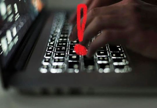 Der Cybersecurity-Spezialist Trend Micro hat analysiert, dass deutsche Lieferketten einer immensen Gefahr von Ransomware-Angriffen ausgesetzt sind. Die Risiken für Cyberangriffe stiegen, weil quasi die Angriffsfläche sich stetig vergrößere. Hier mehr dazu. Der Cybersecurity-Spezialist Trend Micro hat analysiert, dass deutsche Lieferketten einer immensen Gefahr von Ransomware-Angriffen ausgesetzt sind. Die Risiken für Cyberangriffe stiegen, weil quasi die Angriffsfläche sich stetig vergrößere. Hier mehr dazu.