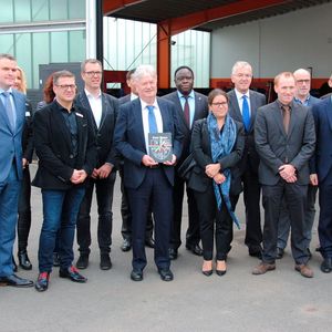 (Baeuchle / »kfz-betrieb«)