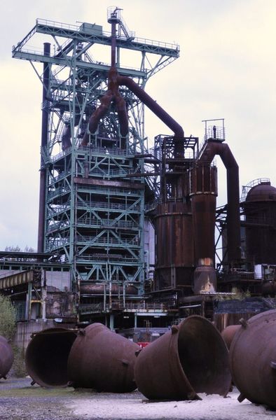 Industrielle Prozesse wie die Veredlung von Eisen im Hochofen verschlingen große Mengen an Energie. Dabei ist der Energiehunger der Schwellenländer gewaltig. (Bild: Dr. Thomas Isenburg)