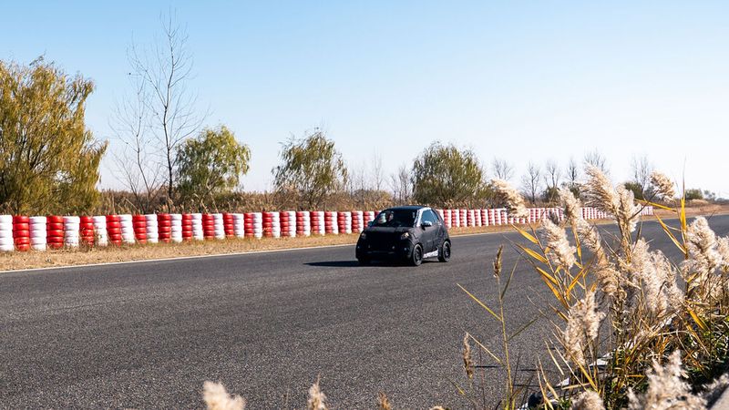 Mit dem Zweisitzer kehrt Smart zu seinen Wurzeln zurück. (Bild: Smart)