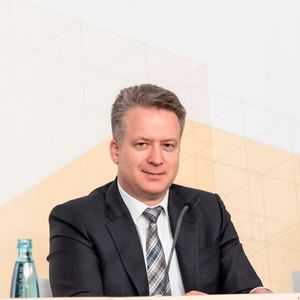 Der Jungheinrich-Vorstandsvorsitzende Dr. Lars Brzoska blickte auf 2022 zurück: „Jungheinrich hat das Geschäftsjahr 2022 mit sehr guten Ergebnissen abgeschlossen, ist stark in das aktuelle Geschäftsjahr gestartet und blickt optimistisch auf das Gesamtjahr 2023.“(Bild:  Jungheinrich)