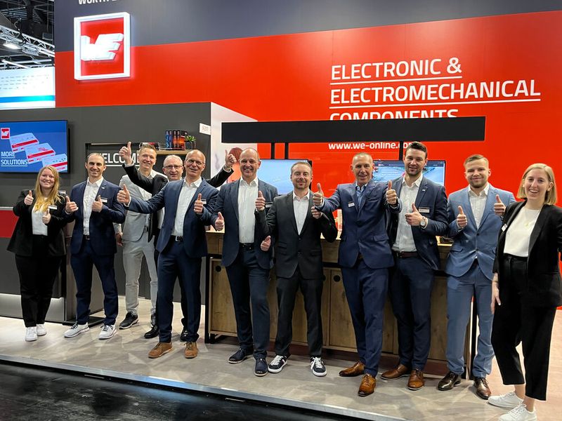 Die Spezialisten von Würth Elektronik können Sie in Halle 6, Stand 342 antreffen. Im Gepäck hat der Bauelement-Hersteller vor allem Hochstrominduktivitäten, Hochtemperaturspeicherdrosseln und Hochvoltspeicherinduktivitäten für den Einsatz im Bereich der Leistungselektronik, etwa die die SMT-Speicherdrossel WE-XHMI, die WE-MAPI, eine der kleinsten gewickelten Metal-Alloy-Speicherdrosseln, und die SMT-Speicherdrossel WE-LHMI.  (Bild: Würth Elektronik)