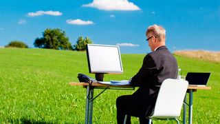 Mobiles Arbeiten ohne festen Schreibtisch ist nur ein Merkmal der „New Work“. (© contrastwerkstatt - stock.adobe.com)