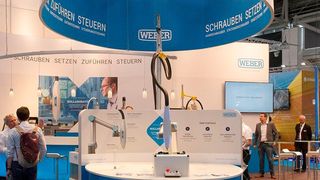 Das im Rahmen der Automatica 2018 von Weber neu vorgestellte MRK-Schraubsystem SEV-C für Aufgaben im Sektor Mensch-Roboter-Kollaboration hat laut Hersteller das Interesse der Fachbesucher geweckt und zu zahlreichen konkreten Kundenanfragen sowie Projektskizzen geführt. (Weber Schraubautomaten)