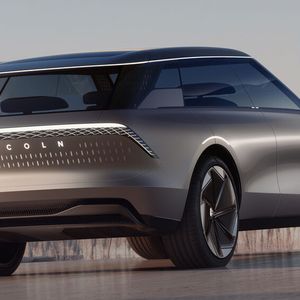 Lincoln hat dem Star ein extravagantes Leuchtenkonzept gegönnt.(Bild:  Lincoln)