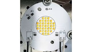 LED-Familie: Das erste Produkt aus der Familie Extreme Density ist die LED des Typs XD16. Sie bietet eine spezifische Lichtausstrahlung von bis zu 220 lm/mm². (Bild: Cree)