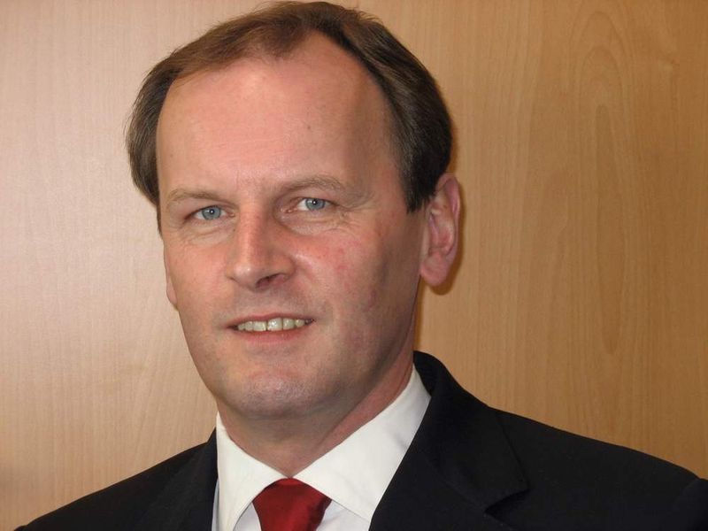 Ernst Baumberger, Bereichsleiter Retail bei SSI Schäfer Noell: „Beim automatischen Kleinteilelager ist ein Trend in Richtung gemischter Lagerung von Kartons und Behältern erkennbar.“ Bild: SSI Schäfer (Archiv: Vogel Business Media)