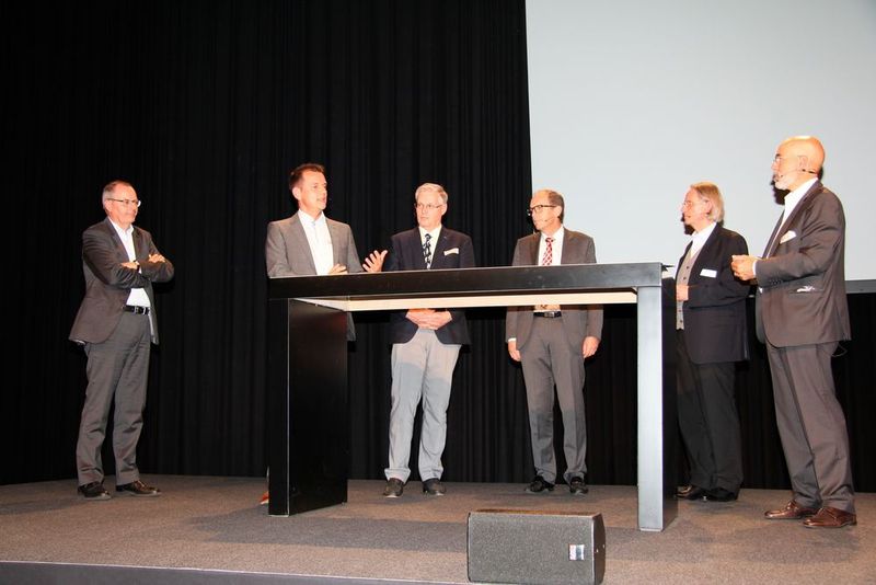 Eine Podiumsdiskussion rundete das OTS 2017 am Ende der Veranstaltung ab.  (Urs Heiz)