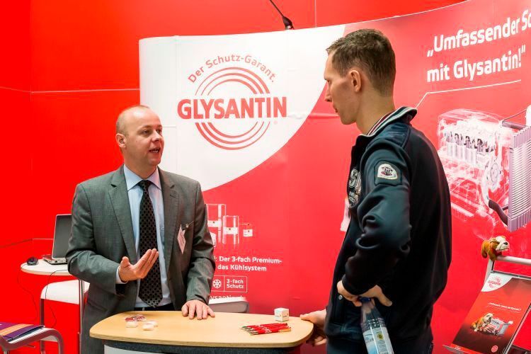 Während das BASF-Produkt Glysantin einen hohen Bekanntheitsgrad hat, sieht das bei Hydraulan schon deutlich anders aus. Dabei hat gerade Bremsflüssigkeit eine sehr wichtige Aufgabe bei Automobilen, oder? (Stefan Bausewein)