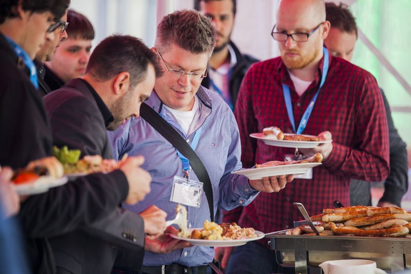 Oliver Puls, CCA, analysiert mit Florian Talg, Visoma, die Kräuterbutter (Acmeo)