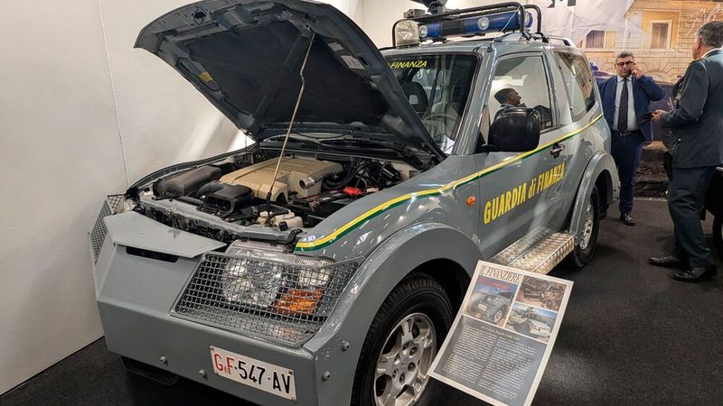 ...mit dieser teilgepanzerten Ausgabe eines Mitsubishi Pajero. (Bild: Dominsky )