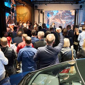 Mit Veranstaltungen wie der Cupra Night im Mai in München bringt die Marke Kunden, Markenbotschafter und Markenverantwortliche zusammen.(Bild:  Seat)