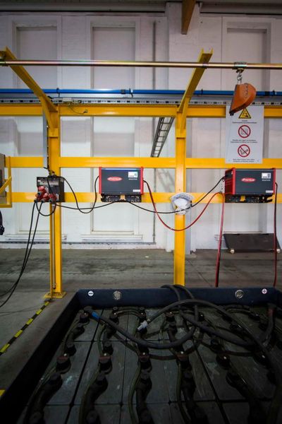 La technologie de charge de batterie aide AMAG à satisfaire aux nouvelles lois en matière d’efficacité énergétique. (Fronius International GmbH)