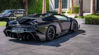 Ein Lamborghini ist eine exklusive Angelegenheit. Dieser Veneno Roadster kostet gleich mal sechs Millionen Euro. Gebraucht! (Bild: SBX Cars)