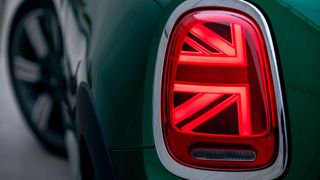 Im September wurden in Großbritannien gut 34 Prozent weniger Fahrzeuge neu registriert als im Vorjahresmonat. (Bild: BMW)