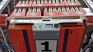 Mit der vierten Version des BT Radioshuttle erhöht Toyota Material Handling die Lagerdichte, was Platz spart und Kosten senkt. Bilder: TMHD (Archiv: Vogel Business Media)