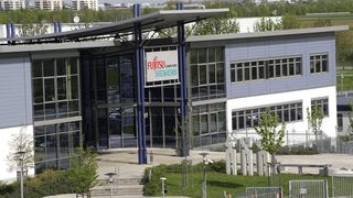 Nach monatelangem Tauziehen sind die Weichen für FSC nun gestellt: Fujitsu übernimmt die Anteile von Siemens. (Archiv: Vogel Business Media)