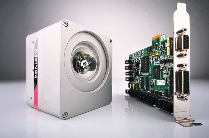 Scanlabs scan heads and system solutions are deployed in industrial materials processing and electronics, food and beverage industries as well as biotech and medical technology. (Scanlab)