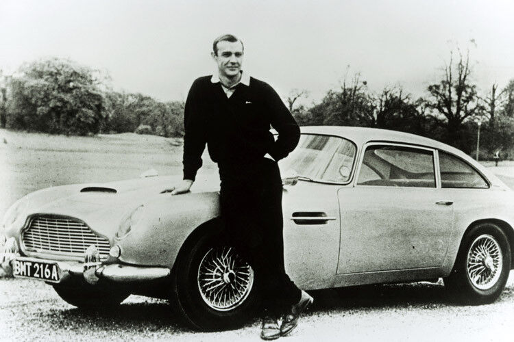 Der wohl berühmteste Aston-Martin-Pilot aller Zeiten: James Bond, Geheimagent 007 im Dienste Ihrer Majestät, alias: Sean Connery. (Foto: Aston Martin)