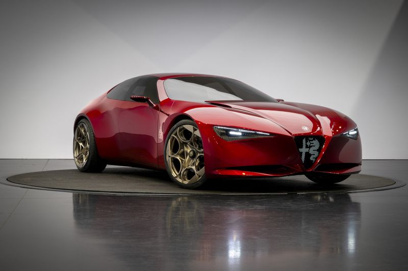 Mit der Designstudie „Cuorerosso“ gibt Alfa Romeo einen Ausblick auf die künftige Gestaltung seiner Fahrzeuge. (Bild: Alfa Romeo)