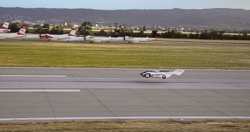 Das Aircar im Landeanflug. (Bild: Klein Vision)