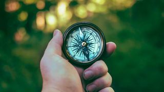 Fehlende Orientierung bringt Führungskräfte oft an ihre Belastungsgrenze (gemeinfrei)