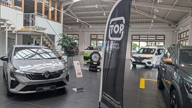 Das Autohaus Josef Fischer bei Landshut ist Partner des Autohaus-Konzepts „Top-Markenspezialist“.(Bild:  Simon – VCG)