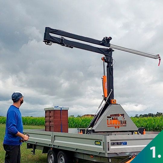 Platz 1: „LaWiKran“ der Rudolf-Diesel-Fachschule Nürnberg. Der mobile Ladekran findet auf einem Anhänger Platz und kann dort bis zu 200 Kilogramm schwere Ladungen bewegen.(Bild:  Cadenas / Rudolf-Diesel-Fachschule Nürnberg)