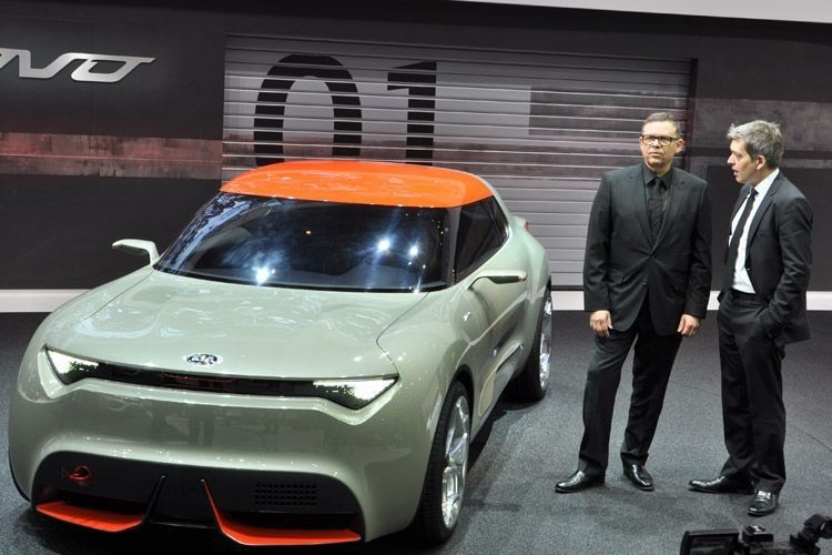 Das Design entstand unter Federführung von Chefdesigner Peter Schreyer (li.) und dem Leiter des europäischen Designs, Gregory Guillaume. (Foto: Wehner)