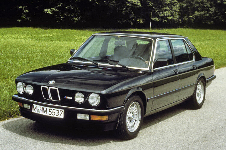 BMW M5 ab 1988 (Foto: BMW)