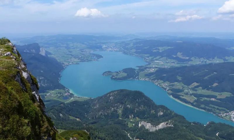 Der Mondsee diente als Modellsee für die Untersuchung, um den Eintrag von Nanopartikeln über Kläranlagen so wie ihren weiteren Weg innerhalb der Nahrungskette zu untersuchen. (Sabine Wanzenböck)