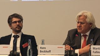 Bei Beckhoff sind Motion-Control-Anwendungen zu sehen, die über neuronale Netze und Twincat 3 realisiert werden. (© Simone Käfer)