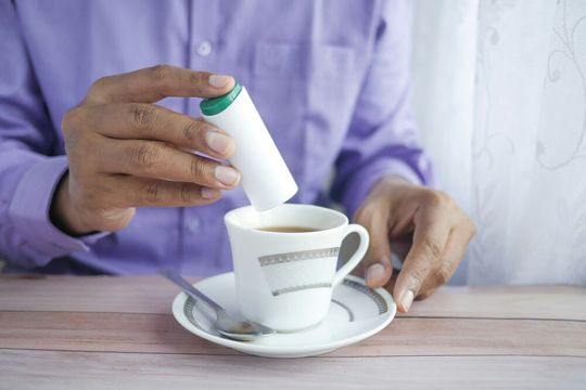 Laboratory tests suggest that some low-calorie sweeteners can alter the growth of gut bacteria, with particularly strong effects observed when isosteviol was combined with the antidepressant duloxetine.(Source:  free licensed / Unsplash)