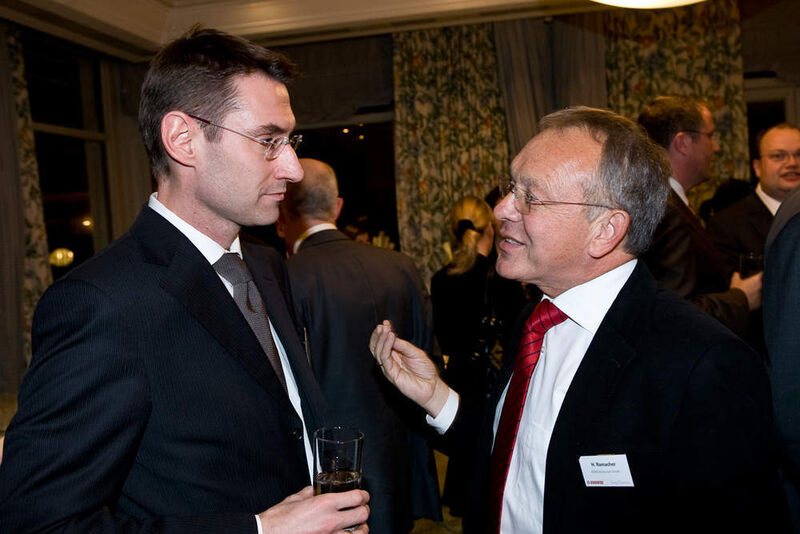Joachim Braune von Comstor (li.) mit Hermann Ramacher von ADN. (Archiv: Vogel Business Media)