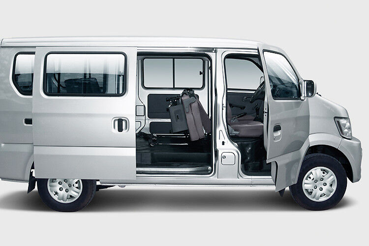 Wie viele chinesische Hersteller hat auch Changan Mini-Busse im Programm, dieser hier heißt Star 4500. (Changan)