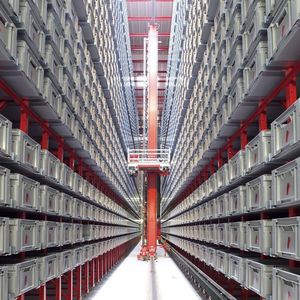 In das 8500 m² große Zentrallager von Hansa-Flex integrierte Generalunternehmer Viastore unter anderem ein viergassiges, doppeltiefes automatisches Kleinteilelager. Bild: Hansa-Flex