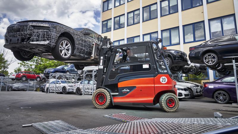 Für Altfahrzeuge gibt es in Europa künftig strengere Regeln für deren Recycling.(Bild:  BMW)