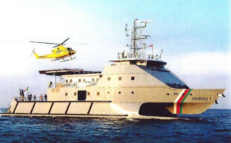 2 Die fünf Katamarane von Rodriquez für das Sultanat Oman werden in zwei Versionen geliefert: Seenotrettung und Transport von Passagieren und Fahrzeugen. (Archiv: Vogel Business Media)