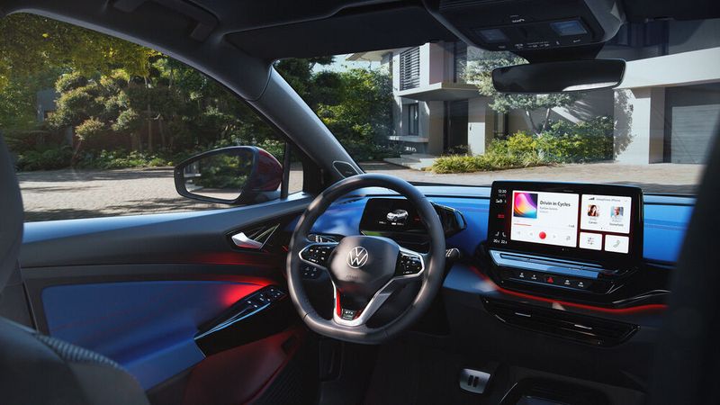 Innen tut sich wenig im Vergleich zur Standard-Variante. (Bild: Volkswagen)