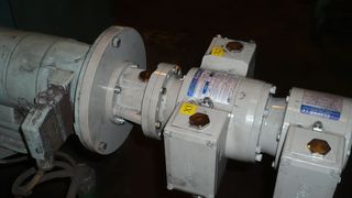 Einer der mehrfach eingesetzten Geberaufbauten EGS 40 KK mit FG 40 K, die an bestehende Anbauten montiert wurden, um andere Einheiten  zu ersetzen. (Bild: Hübner)