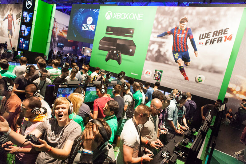 Konkurrent Microsoft stellt in Halle 6 die Xbox One vor. (Koelnmesse GmbH)