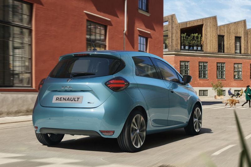 Mit seiner 52-kWh-Batterie soll der Stromer künftig 390-WLTP-Kilometer schaffen. (Renault)