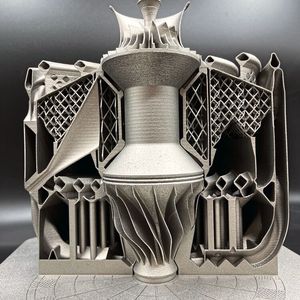 Eine Konstruktion, die die Vorteile der additiven Fertigung derart intelligent ausnutzt, erfordert einerseits viel Know-how über den Prozess und andererseits Werkzeuge, die dieses Know-how unterstützen und in Produkte übersetzen.(Bild:  EOS, PTC)