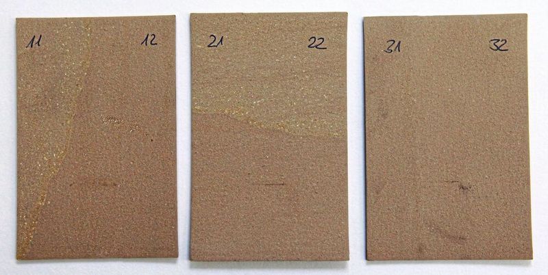 Optische Überprüfung Novapress 850 nach 14 Tagen Einlagerung in R32 mit Kompressoröl BSE 32 bei 14 bar Druck: Das Material hält den Bedingungen vollkommen unbeschädigt stand (Frenzelit)